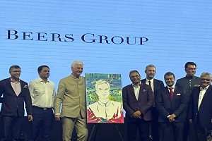 Indian diamond industry bids adieu to retiring marketing guru Stephen  Lussier at a grand function in Mumbai - The Retail Jeweller India